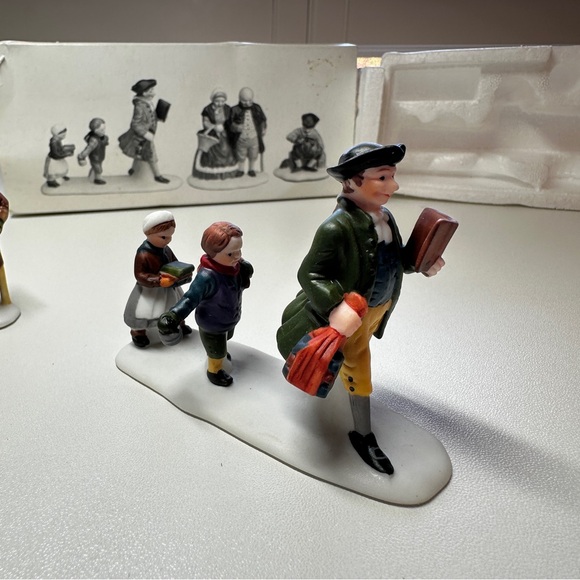 RETIRED: Department 56 “Sleepy Hollow” Set of 3 Miniatures - Picture 9 of 9